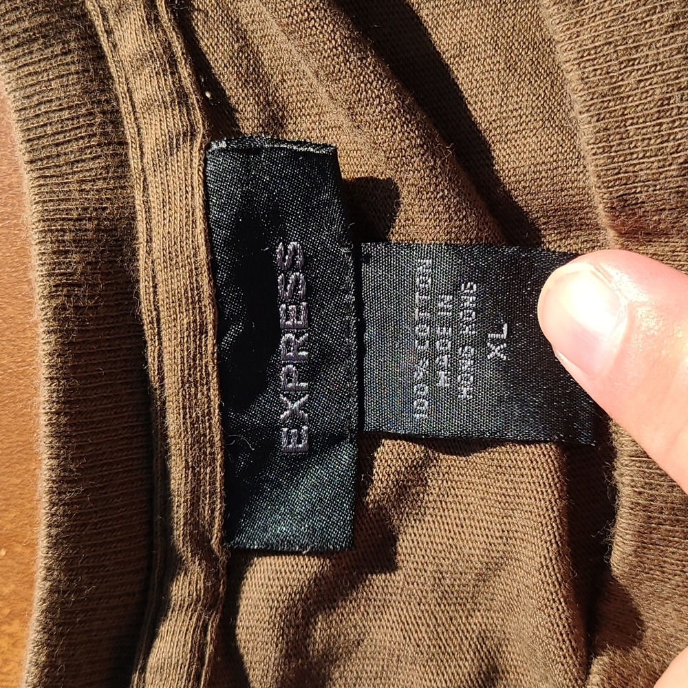 Express tshirt - Picture 3 of 6